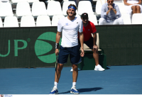 Η αινιγματική ανάρτηση Τσιτσιπά: Τι συμβαίνει σε ένα παιδί με ναρκισσιστή γονέα