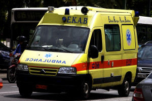 Πάτρα: Συναγερμός στο ΕΚΑΒ, 12χρονος έπεσε από ύψος και καρφώθηκε σε κάγκελα
