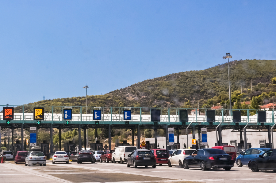 «Γεμίζει» σιγά - σιγά η Αθήνα, επιστρέφουν οι εκδρομείς, πού έχει κίνηση τώρα