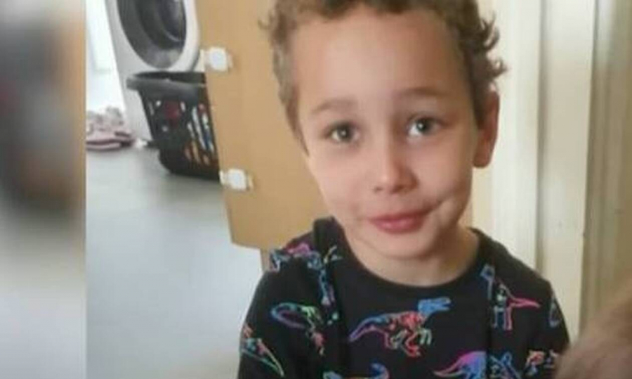 Φρίκη στην Ουαλία: Μητέρα δολοφόνησε τον 5χρονο γιό της, υπέμεινε βασανιστήρια από τον πατριό του
