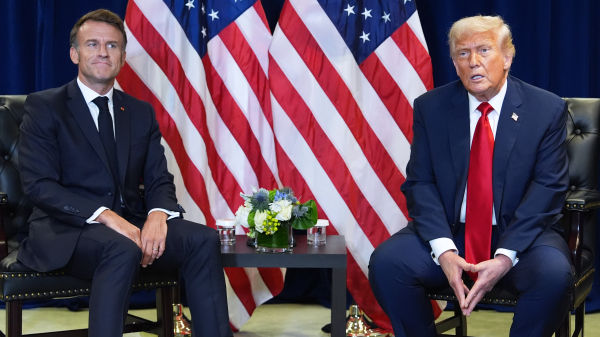 Ο Τραμπ δημοσίευσε ιδιωτικό μήνυμα του Μακρόν - Τι έγραφε