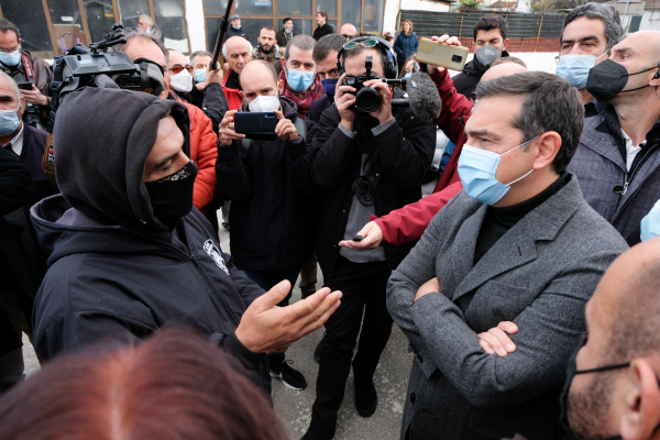 Τσίπρας από Κοζάνη: «Αντιμέτωπη με διπλή πανδημία η χώρα - Σκηνές τραγωδίας στο ΕΣΥ»