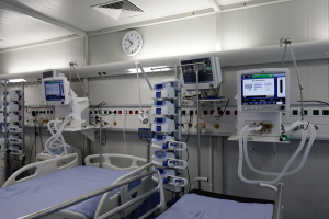 Τέμπη: Δυσάρεστα νέα για τον 22χρονο που νοσηλεύεται στη ΜΕΘ, «επιπλοκές μη ανατάξιμες»