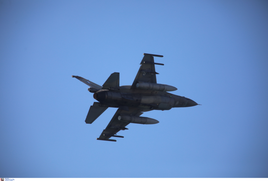 Μαχητικά θα πετάξουν σήμερα πάνω από πόλεις και παραμεθόριες περιοχές