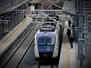 Φωτιά τώρα στον Ασπρόπυργο: Διακοπή δρομολογίων και καθυστερήσεις στον προαστιακό