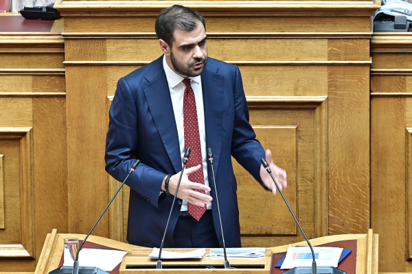 Αποστάσεις Μαρινάκη για Αβραμόπουλο: «Όταν μας καλούν οι Αρχές οφείλουμε να πηγαίνουμε»