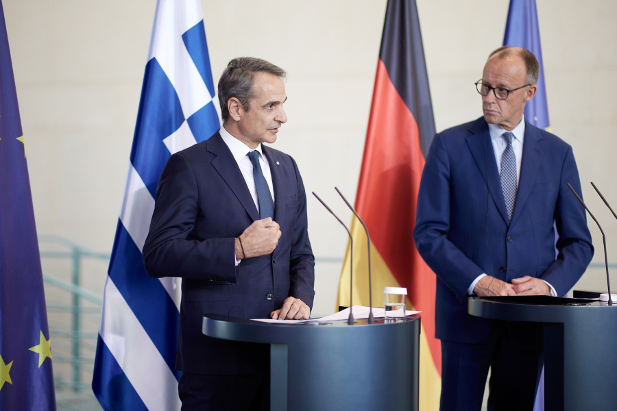 Τηλεφωνική επικοινωνία Μητσοτάκη - Μερτς