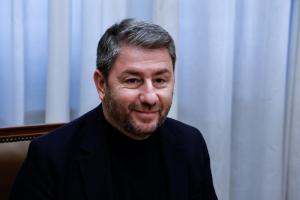 Σύσσωμη η αντιπολίτευση κατά Ανδρουλάκη για τον τρόπο εκλογής συνέδρων