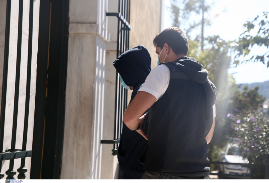 Blindchat: H εφαρμογή που χρησιμοποιούσε ο 53χρονος για να εκδίδει την 12χρονη