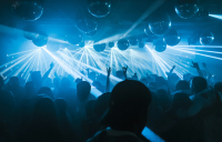 «Νυχτερινός Ποιμήν»: Η αστυνομική επιχείρηση για ανήλικους σε μπαρ - Έγιναν οι πρώτες συλλήψεις