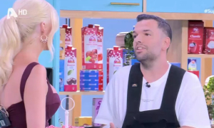 Πέτρος Συρίγος: Επέστρεψε στο «Super Κατερίνα» μετά το τροχαίο – Η υποδοχή της Καινούργιου