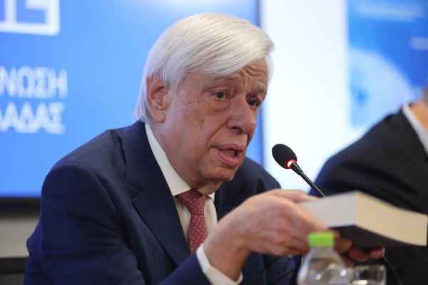 Παυλόπουλος: Παραμύθι τα περί θερμού επεισοδίου από την Τουρκία, δεν τολμάει