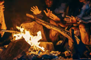 Ο άνθρωπος ήξερε πώς να ανάβει φωτιά 350.000 χρόνια νωρίτερα από ό,τι πιστευαν μέχρι τώρα οι επιστήμονες