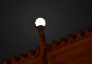 Πανσέληνος και έκλειψη παρασκιάς της Σελήνης - Ορατή από την Ελλάδα
