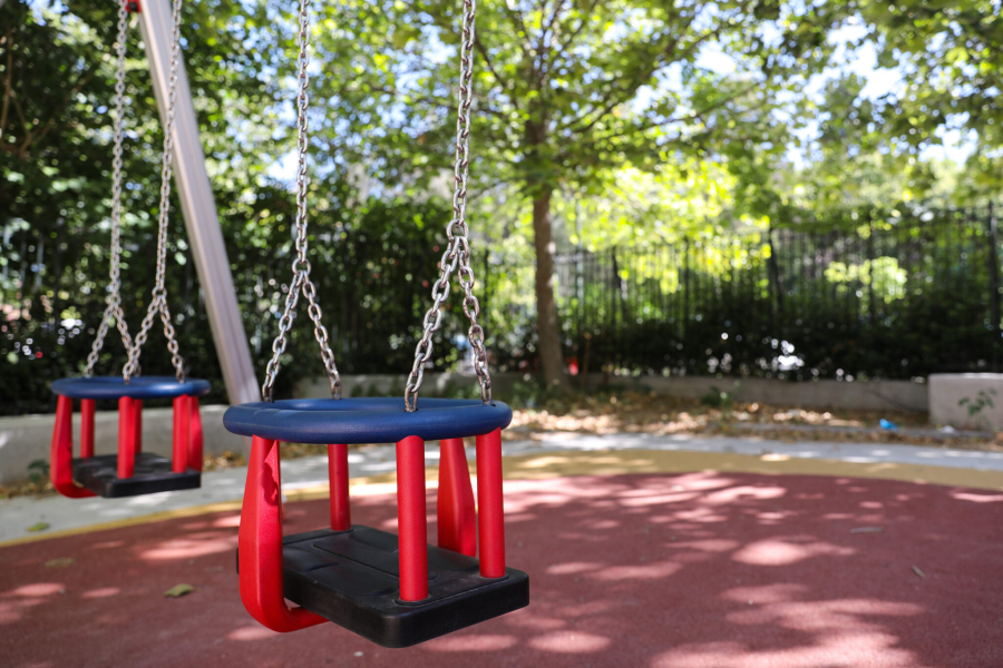 Δήμος Αθηναίων: Βάζει προσωρινό λουκέτο σε 12 παιδικές χαρές για την ασφάλεια των παιδιών