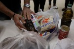Πασχαλινό τραπέζι για 700 άπορους και άστεγους "στρώνει" ο δήμος Θεσσαλονίκης