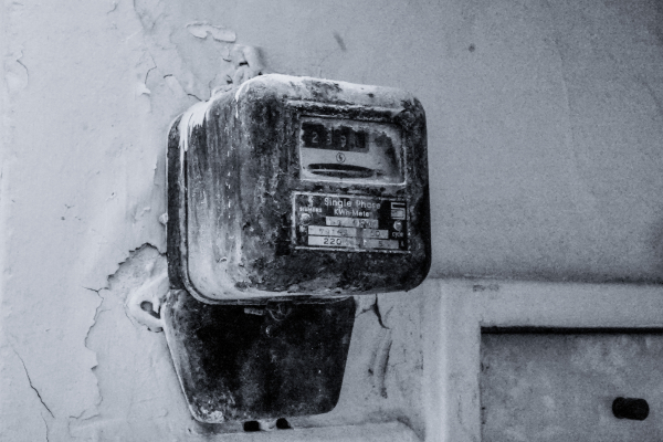 Λογαριασμοί ρεύματος: Οι τιμές των παρόχων για τα «πράσινα» τιμολόγια