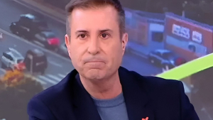 Παναγιώτης Στάθης: Ανακοίνωσε με δάκρυα ότι πέθανε η μητέρα του - «Το έμαθα πριν βγούμε στον αέρα»