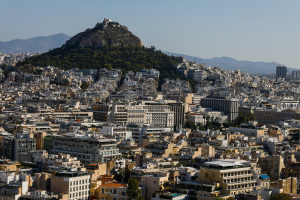 Στο «μάτι» της εφορίας τα εισοδήματα από Airbnb - «Τσουχτερά» πρόστιμα για τους παραβάτες