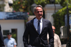 Αντέχει ή όχι η χώρα δεύτερες εκλογές; Ό,τι συμφέρει τον Μητσοτάκη!
