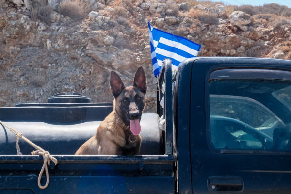 Guardian: Το σκάνδαλο ΟΠΕΚΕΠΕ και η σκιά της ατιμωρησίας στην Ελλάδα