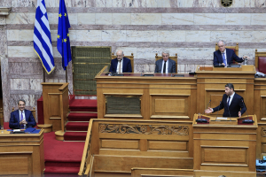 Τι σηματοδοτεί η μετωπική σύγκρουση Μητσοτάκη - Ανδρουλάκη