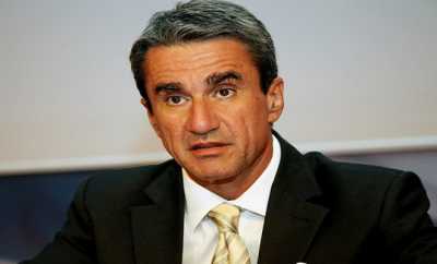 Κατάληψη απο εκπαιδευτικούς στο πολιτικό γραφείο του Λοβέρδου