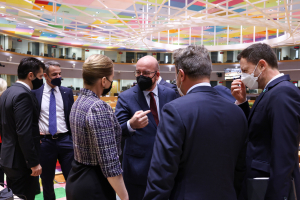 ΕΕ-Ουκρανία: Έτοιμο πακέτο αυστηρών κυρώσεων κατά της Ρωσίας σε συνεργασία με το ΝΑΤΟ