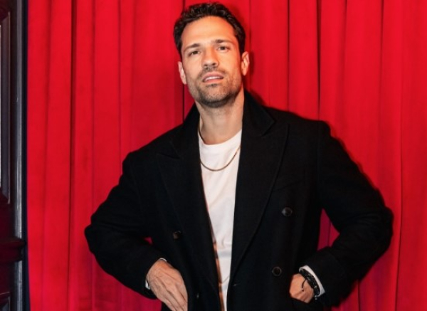 Κωνσταντίνος Αργυρός: Mε τη Νίκα, τους γονείς και τον αδελφό του στο Παλλάς