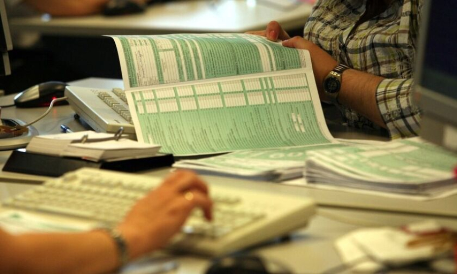 Τέλος επιτηδεύματος: Μέχρι πότε οι ενστάσεις για απαλλαγή