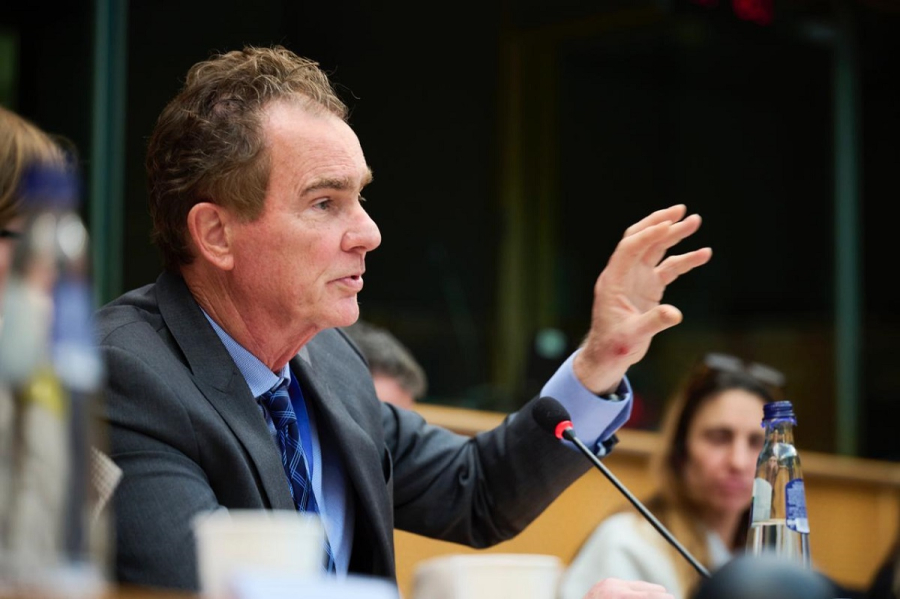 Νίκος Παπανδρέου: Η ΕΕ να δεχθεί τους Ουκρανούς πρόσφυγες που θα απελάσει ο Τραμπ