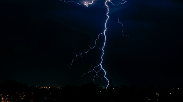 Μαρουσάκης για κακοκαιρία: Μέχρι πότε θα «πολιορκήσει» τις περιοχές της Αττικής ο «Erminio» - Η πορεία των καταιγίδων