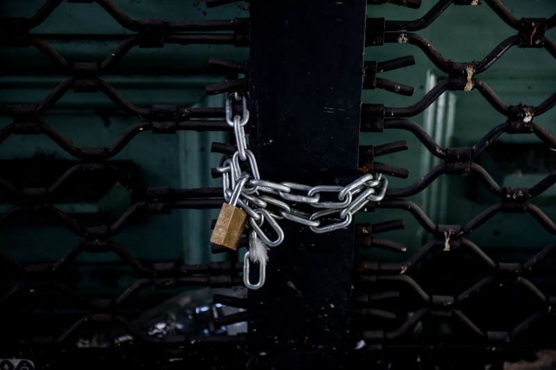 Έκτακτο επίδομα στις επιχειρήσεις που μείνουν κλειστές τον Απρίλιο