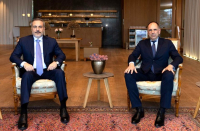 Συνάντηση Γεραπετρίτη - Φιντάν στη Διάσκεψη του Μονάχου