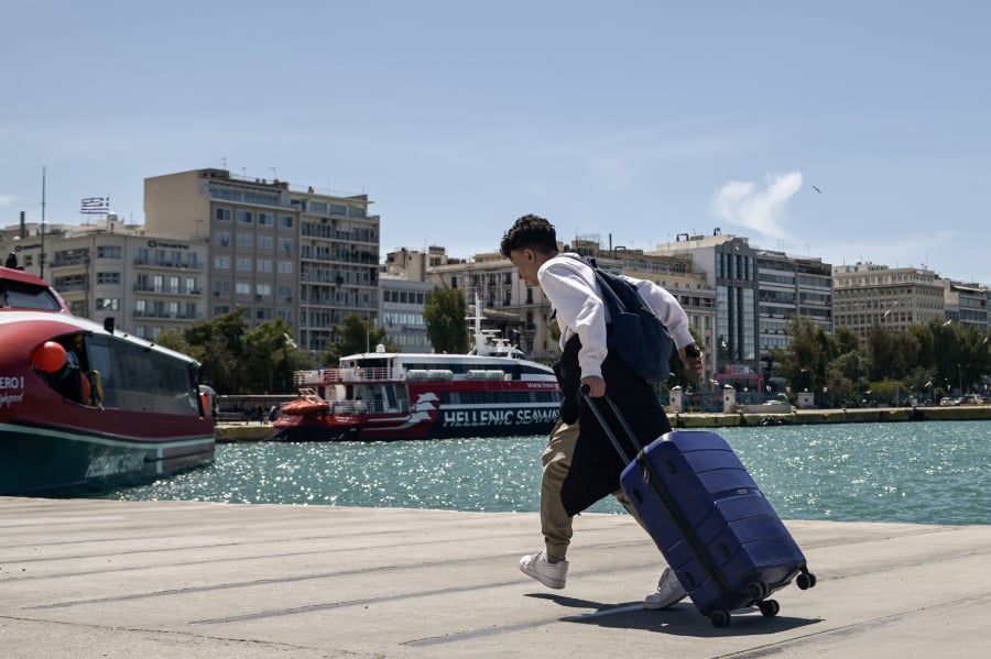 Youth Pass 2025: 54.064 νέοι 18 και 19 ετών θα λάβουν 150 ευρώ