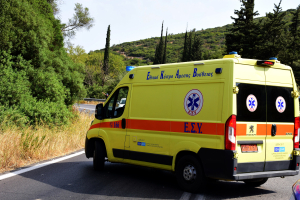 Κρήτη: Γυναίκα έπεσε από το μπαλκόνι του σπιτιού της - Σε σοβαρή κατάσταση στη ΜΕΘ
