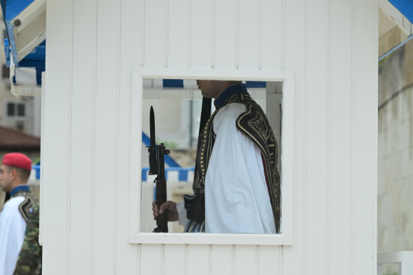 Ψηφίζεται η τροπολογία για τον Άγνωστο Στρατιώτη - Κάλεσμα για μαζική συγκέντρωση έξω από τη Βουλή