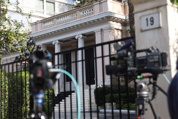 Γιατί το Μαξίμου θεωρεί το 32% κατώφλι για τη ΝΔ στις ευρωεκλογές