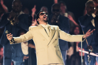 O Bad Bunny στον πρώτο του πρωταγωνιστικό ρόλο - Δίπλα σε Μπαρδέμ, Νόρτον, Μόρτενσεν