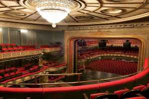 ΠΕ Αττικής: Δωρεάν εισιτήρια θεάτρου σε δικαιούχους του ΤΕΒΑ