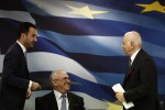 Υπ.Αν: Με αιχμές αποχώρησε ο Παπαδημητρίου - Δήλωση στήριξης από Δραγασάκη