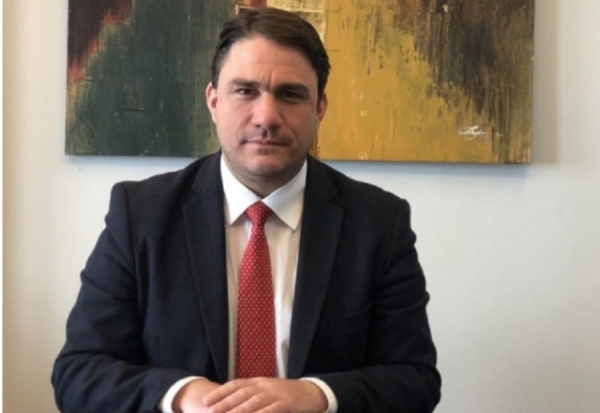 Ένα νέο κοινωνικό συμβόλαιο, η απάντηση στη νεοφιλελεύθερη ιδεοληψία της κυβέρνησης Μητσοτάκη