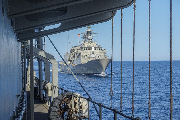 Ακραία πρόκληση στο Αιγαίο: Τουρκική φρεγάτα έστρεψε τα όπλα της κατά ελληνικής