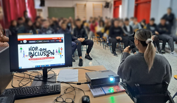 METLEN &amp; Σ.Κ.Ε.Π - Μαζί για μια κοινωνία χωρίς αποκλεισμούς