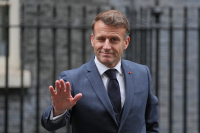 Ο Μακρόν βρήκε και τον...διάδοχο του Μαδούρο!