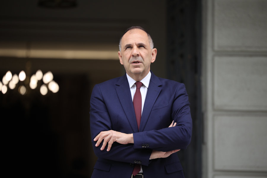 Γεραπετρίτης για Ισραήλ - Ιράν: Εν δυνάμει ναρκοπέδιο η περιοχή - Ο ρόλος της Ελλάδας