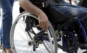 Η Τρόικα τα βάζει ακόμη και με τους ΑμεΑ - Να καταργηθεί ο νόμος προστασία των ατόμων με αναπηρία