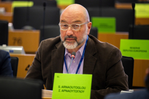 Σάκης Αρναούτογλου στην Κομισιόν: «Σε καθεστώς ασφυξίας οι αλιείς από το αυξημένο ενεργειακό κόστος»