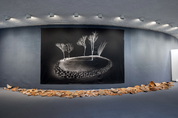 Το Dnews ξεναγήθηκε στην έκθεση «Πομπή προς την πόλη» για τα 100 χρόνια του Κολλεγίου Αθηνών