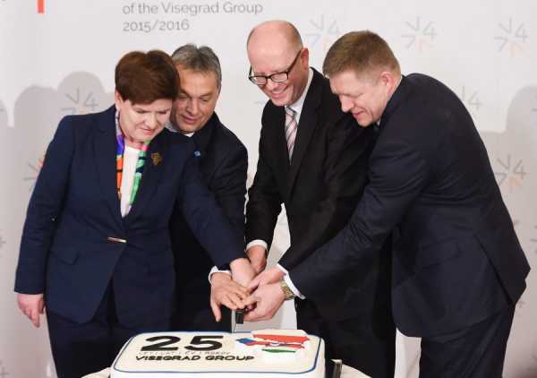 «Σχέδιο Β» για το κλείσιμο των συνόρων στην Ελλάδα ζητάει η Σλοβακία